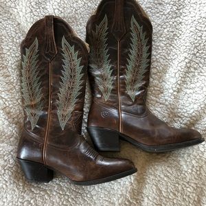 Ariat cowboy boots worn once